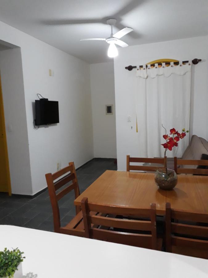 Residencial Colonial Amarelo A 150M Da Praia De Mariscal Aparthotel Bombinhas Eksteriør bilde